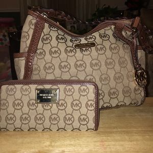 Michael Kors handbag and wallet